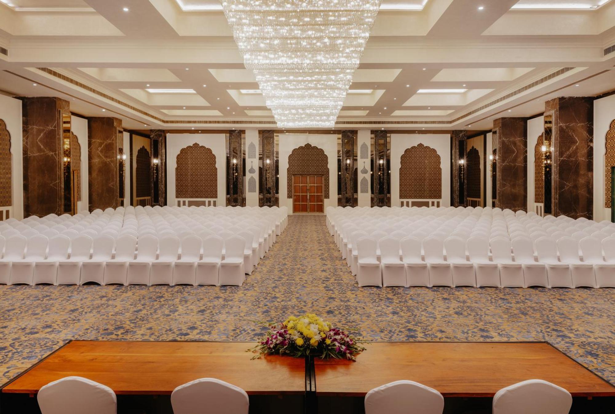 ホテル Anantara Jewel Bagh ジャイプール エクステリア 写真